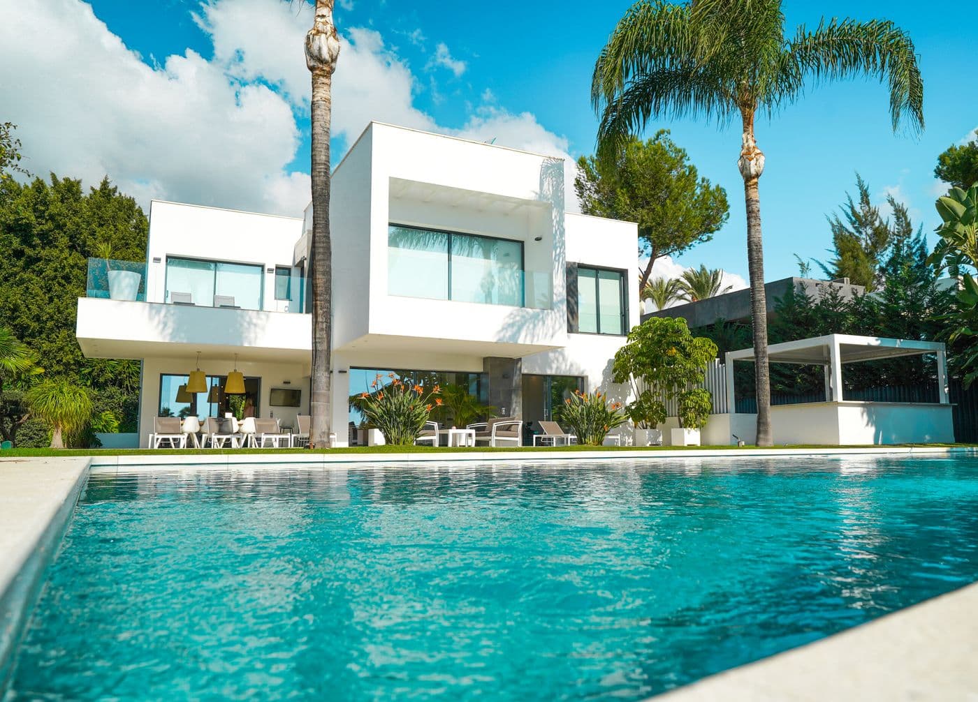 Villa contemporaine de 320 m² livrée à la Palmeraie, Marrakech — ERRAGRAGUI